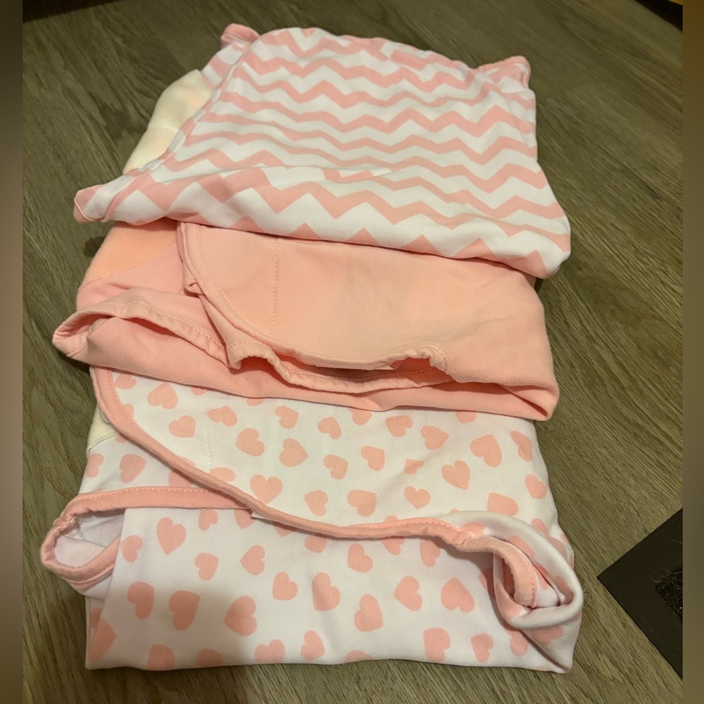 Pink and White Baby swaddle set